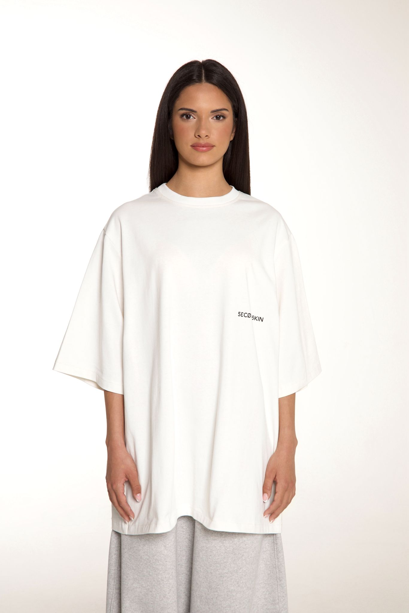 Oversized eggshell woman